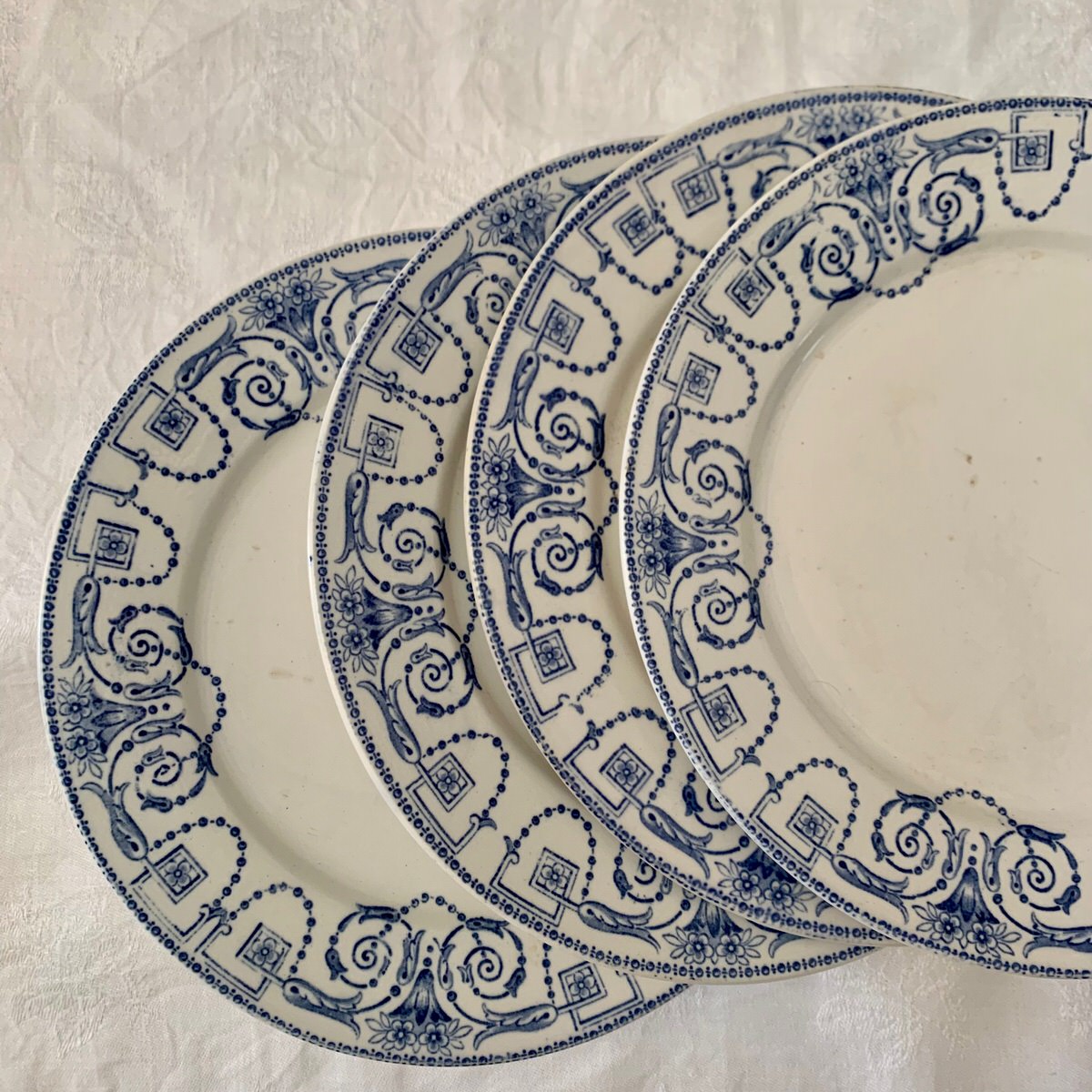 Planto llano Navarre - Terre de Fer - Basset Antique 3-1 Planto llano Navarre - Terre de Fer - Basset Antique 3-1