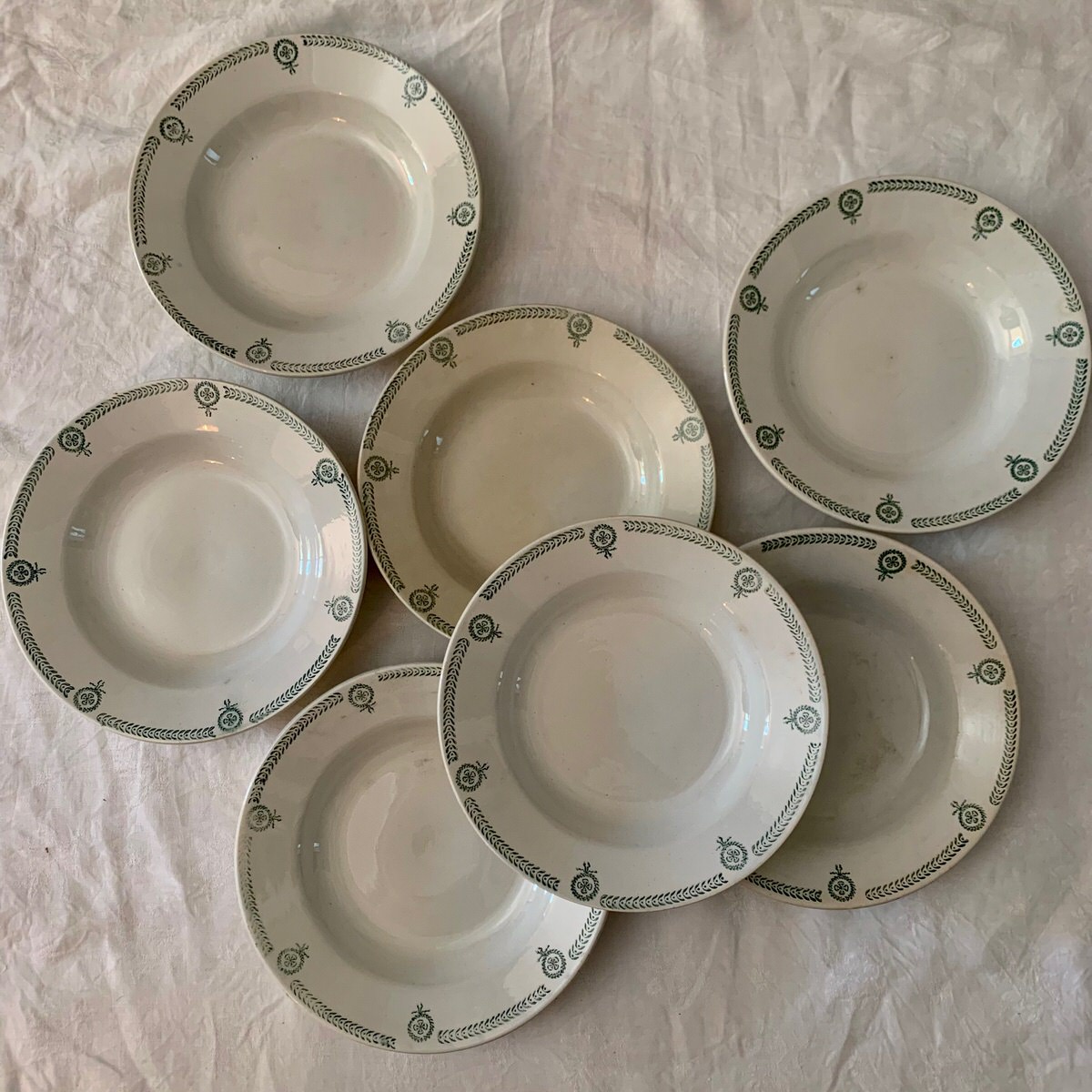 Platos hondos Faïencerie de Castres - Terre de Fer - Basset Antique-1 Platos hondos Faïencerie de Castres - Terre de Fer - Basset Antique